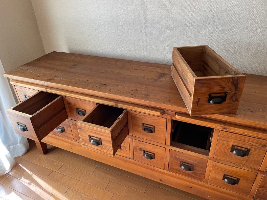 クラッシュゲート　ノットアンティークス　グラムサイドチェスト　関家具