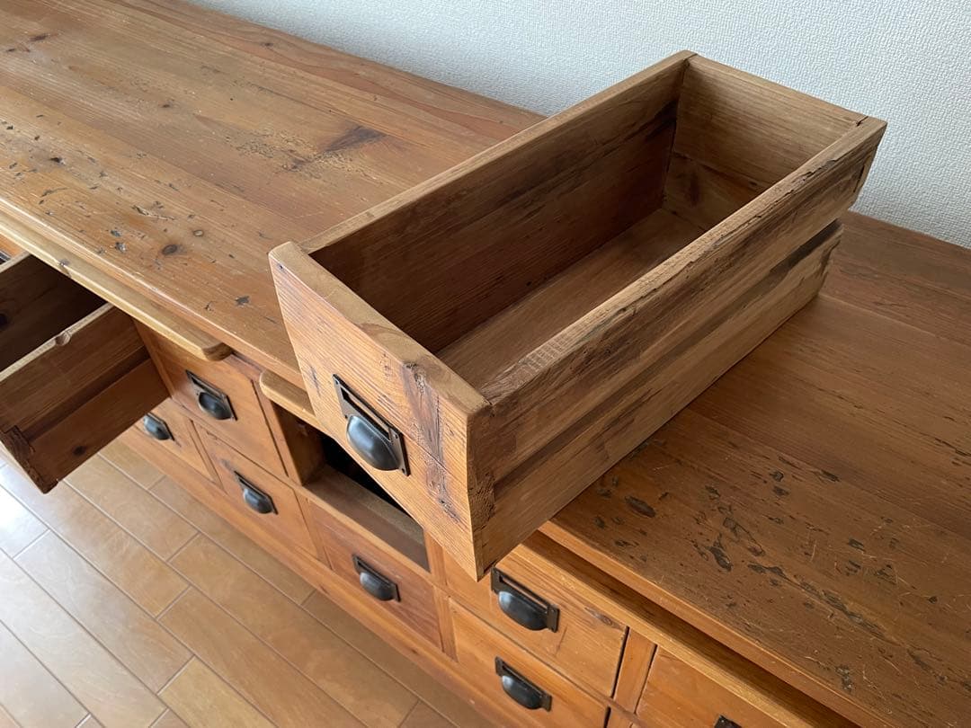 クラッシュゲート　ノットアンティークス　グラムサイドチェスト　関家具