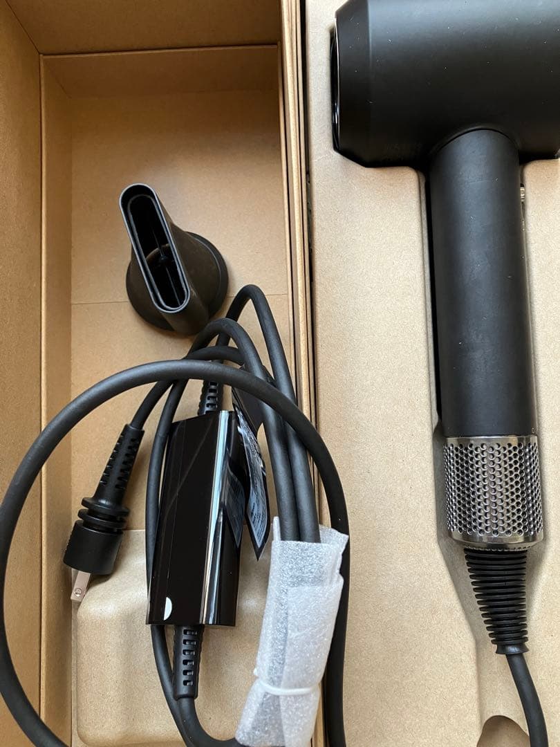 ダイソン　ドライヤー　HD08 ブラック