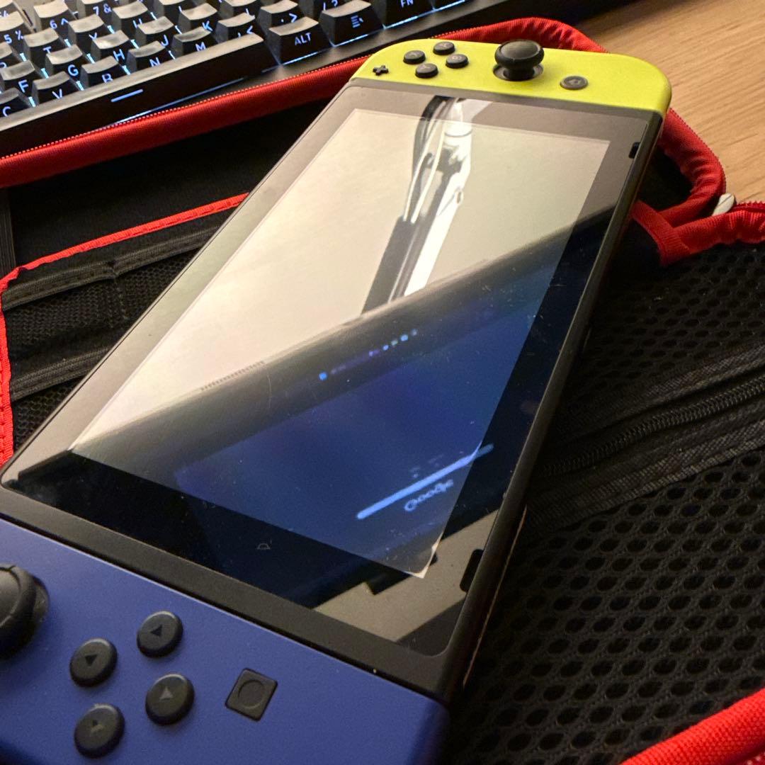 d*3様 Nintendo Switch 本体 青/黄 + ソフト2個 + コン