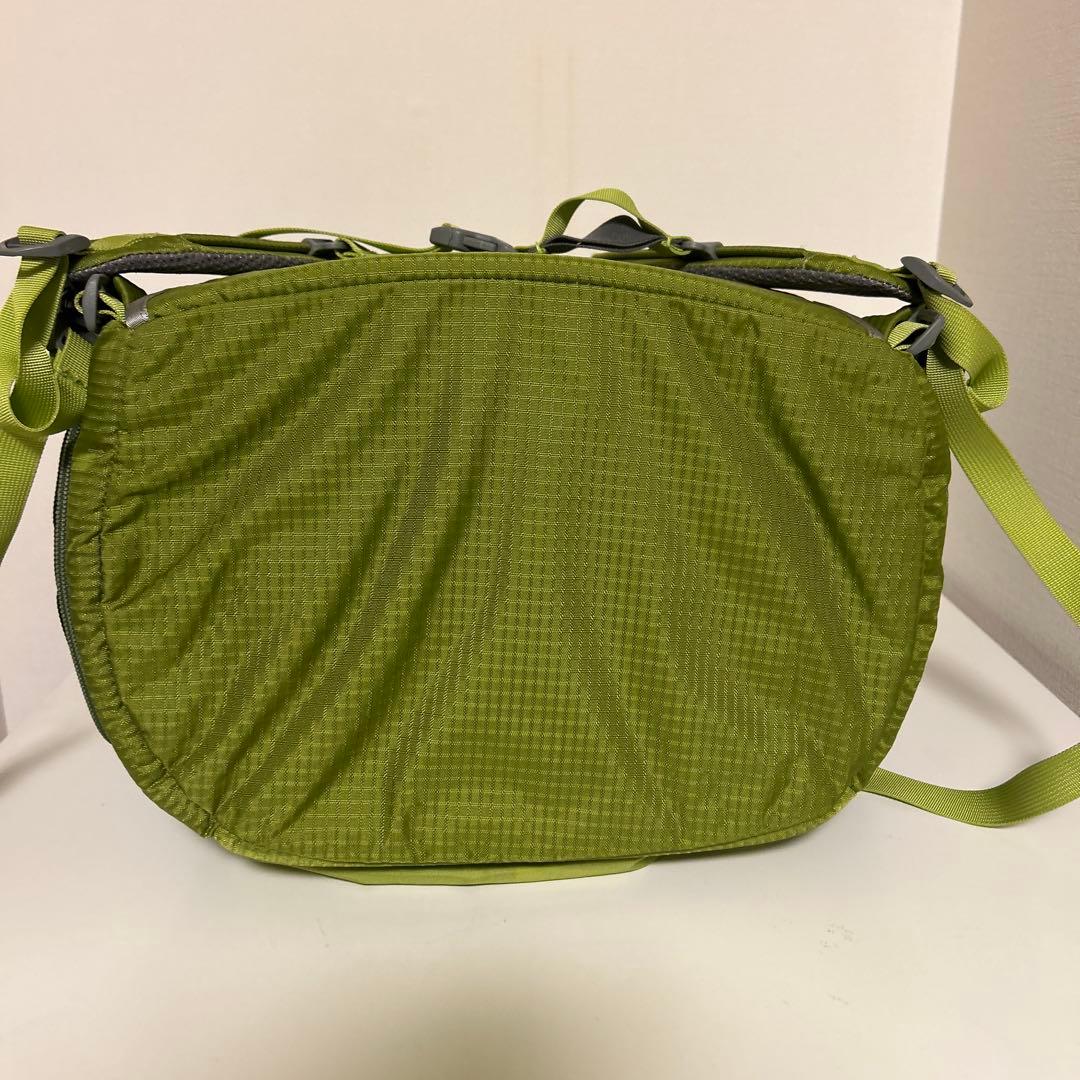 モンベル 犬用　リュック　グリーン系