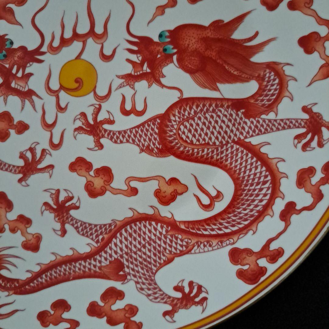 中国美術　清乾隆年製　双龍図　飾り皿　　赤絵金彩