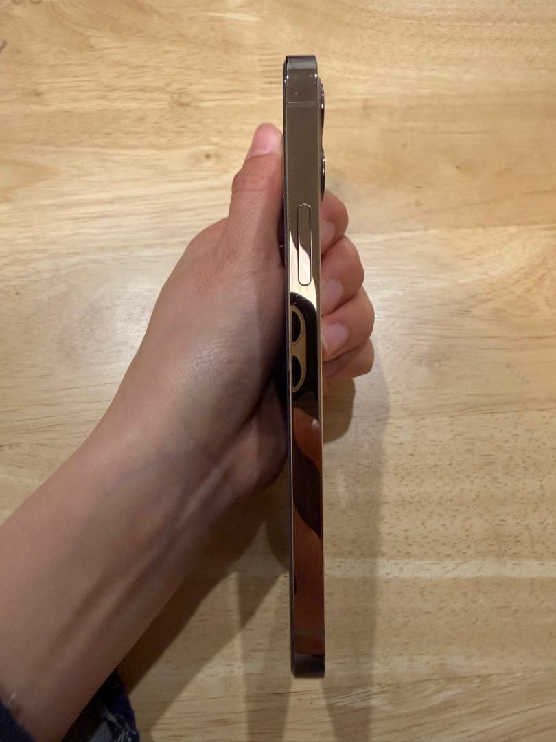 iPhone 本体 12pro SIMフリー