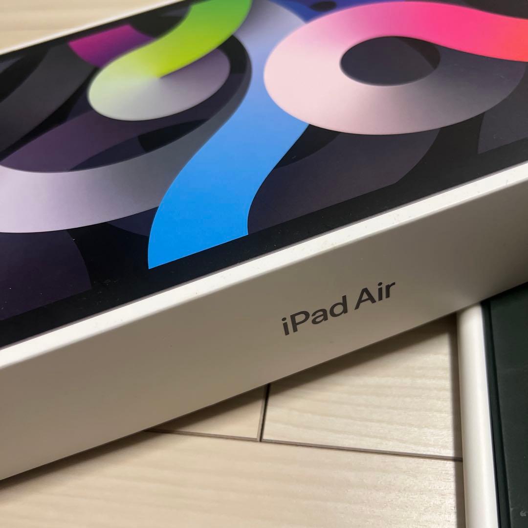 iPad Air 本体・Apple純正カバー付き