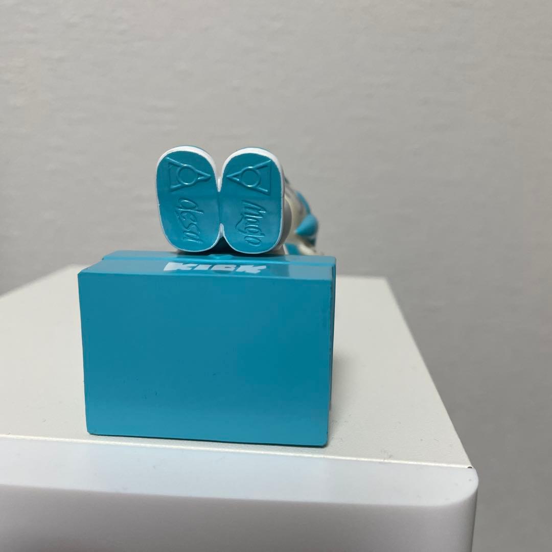 sit gal kickちゃん ティファニーカラー ソフビ