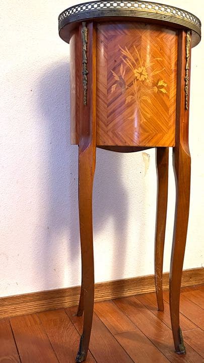 チェスト　サイドテーブル　象嵌細工　イタリア製　クラシックスタイル