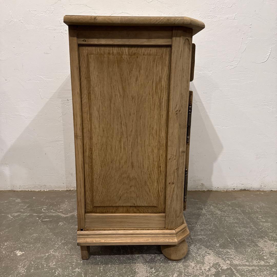 ヴィンテージ　ベッドサイドテーブル　サイドテーブル　剥離