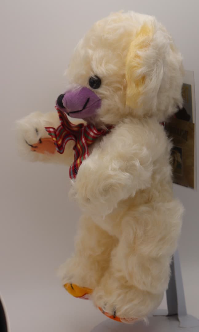 チーキー・フルーツケーキ26cm MERRYTHOUGHT 2001年