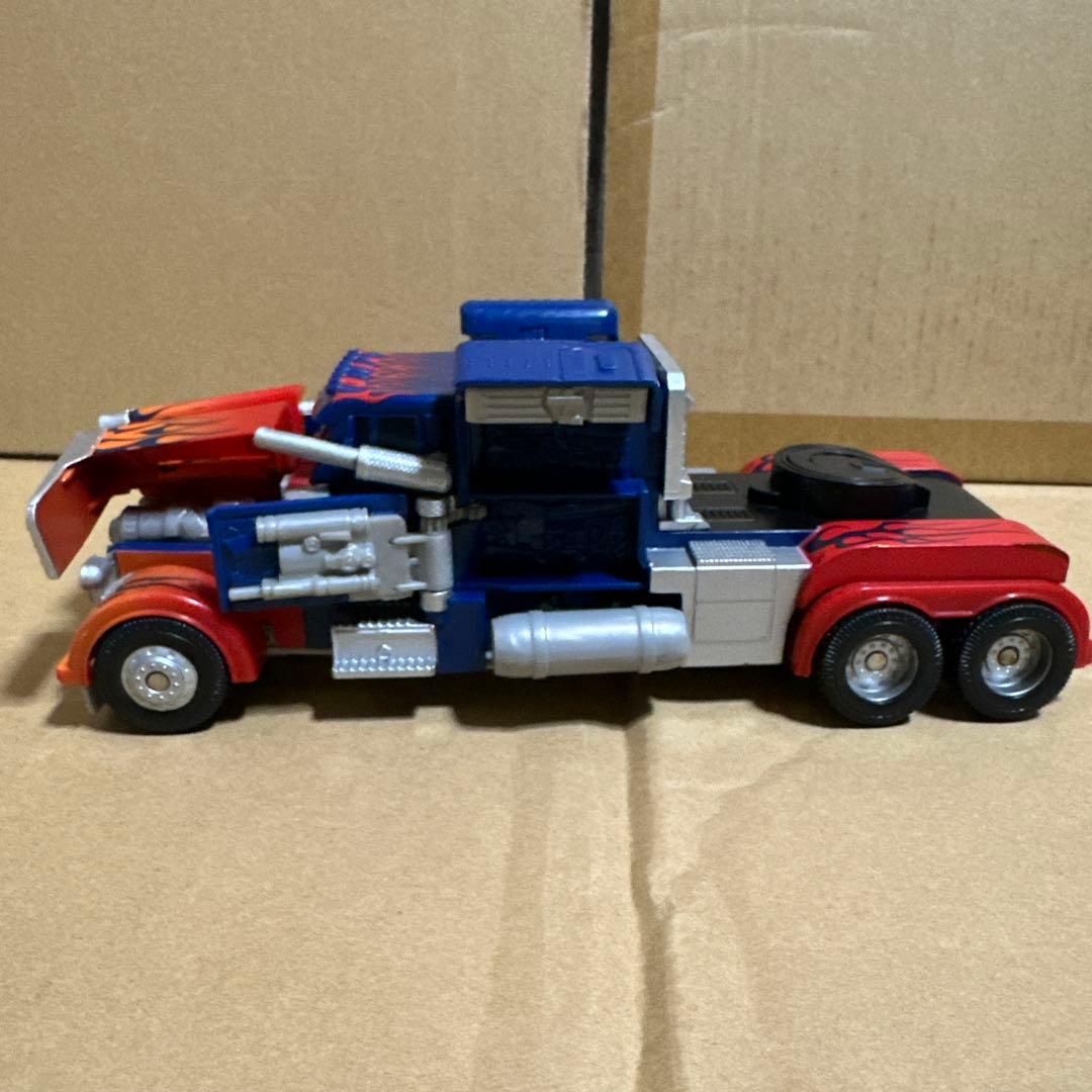 トランスフォーマーステルスフォース　オートチェンジビークル オプティマスプライム