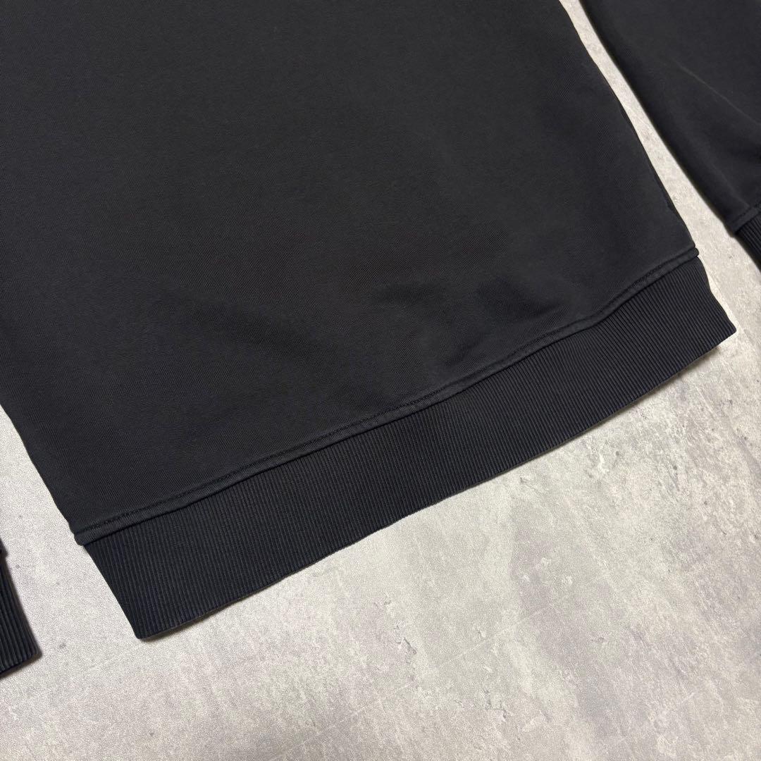 GIVENCHY ジバンシー　スウェット　トレーナー　レディースにも