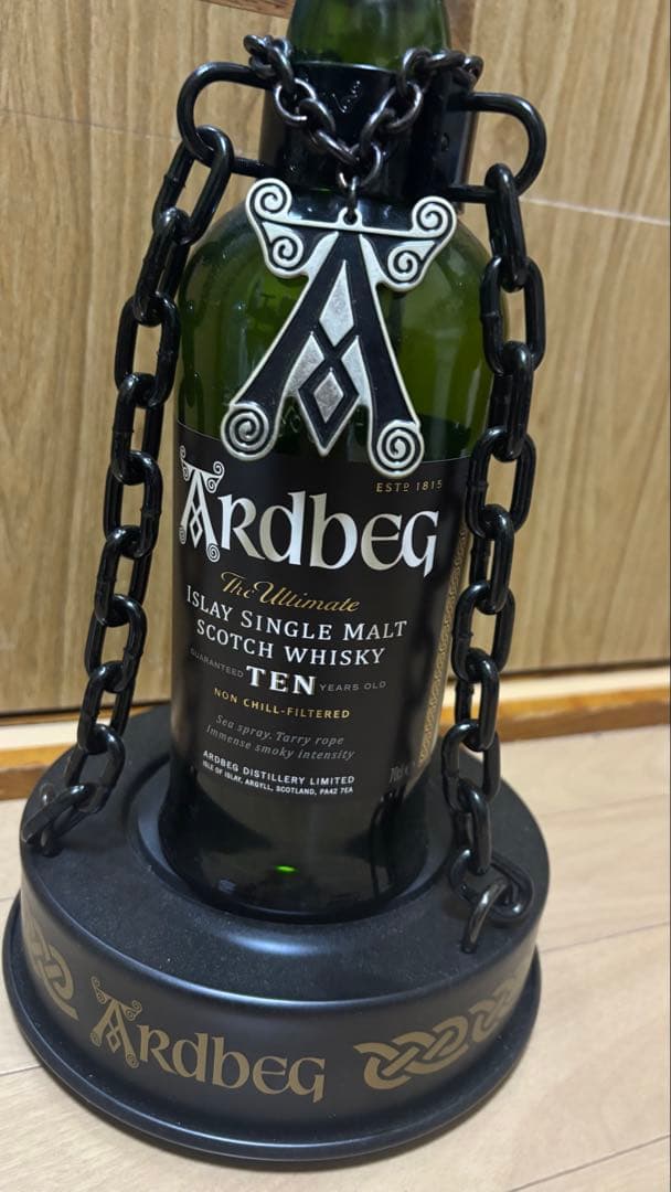 アードベッグ　ボトルディスプレイとボトルキープネック