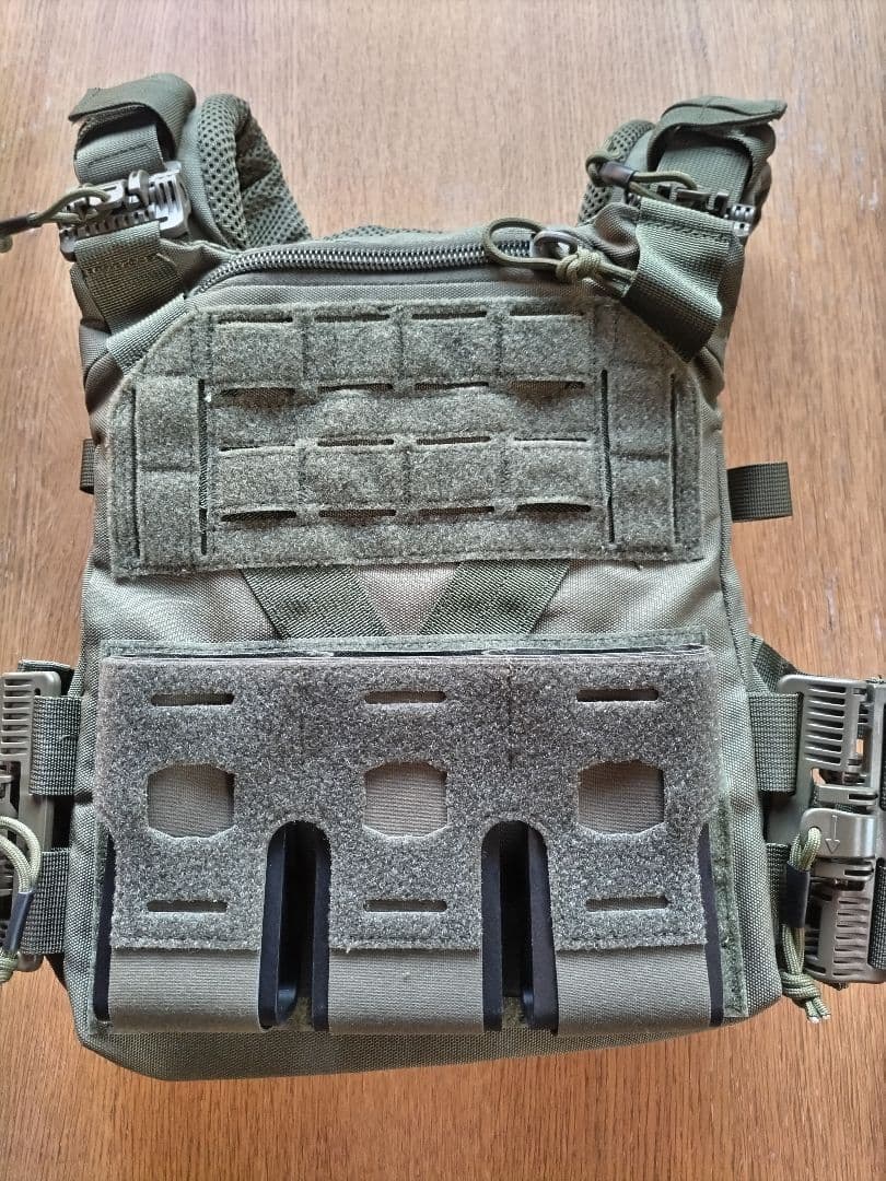 高市早苗総裁爆誕記念‼️　Agilite K-19 プレートキャリア