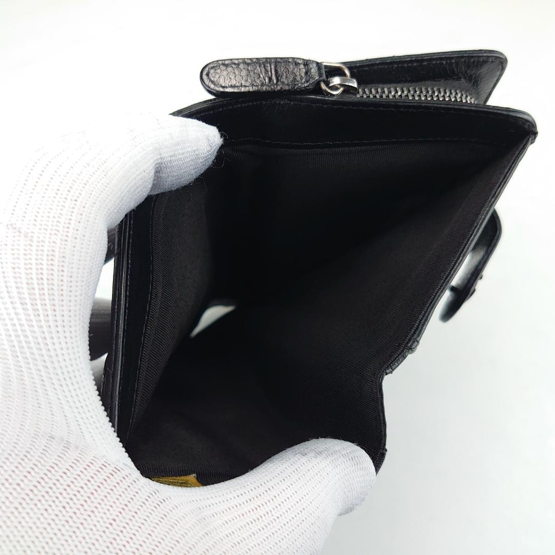 【美品】シャネル　マトラッセ　キャビアスキン　二つ折り財布　美品　1205