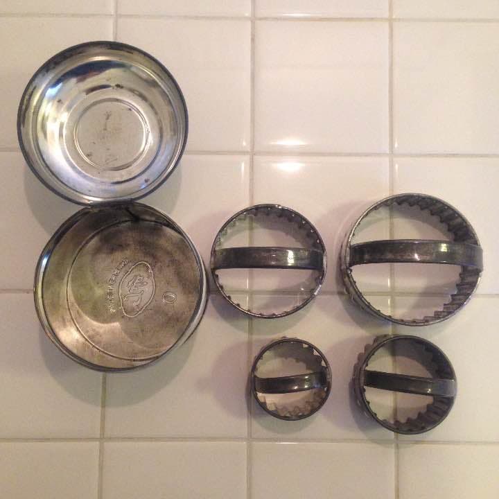 Tala　タラ社　ペイストリーカッターセット　ブルー＆アイボリー