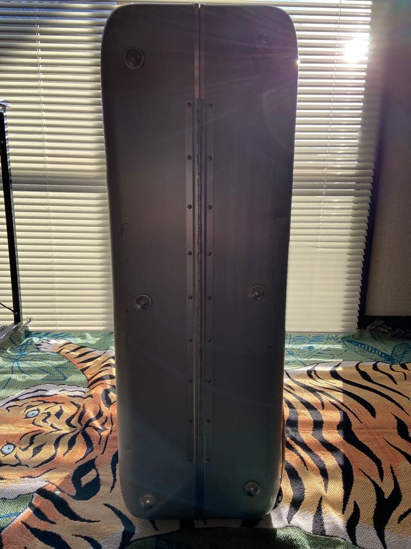 ゼロハリバートンスーツケース2輪