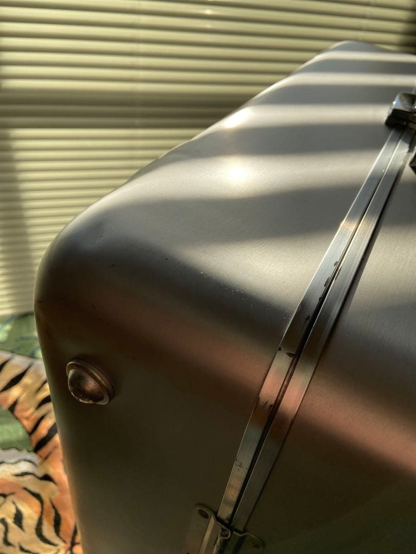 ゼロハリバートンスーツケース2輪