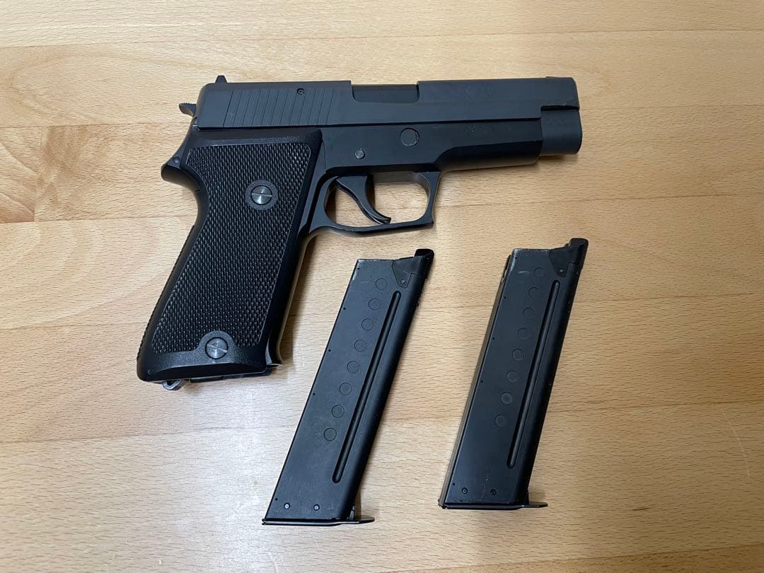 タナカ　sigp220 IC 陸上自衛隊ABS、対応マガジン2本付き