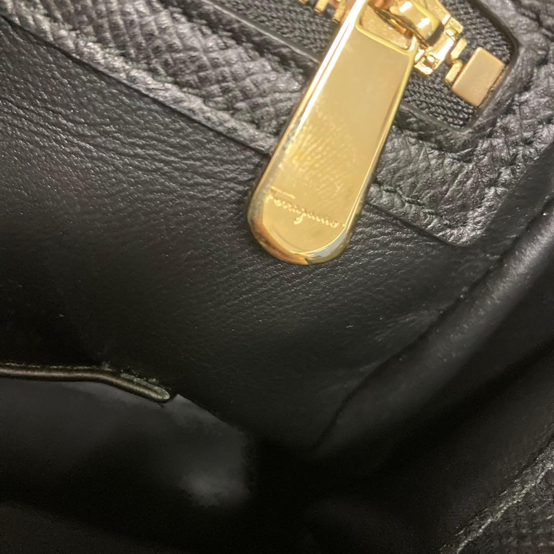 フェラガモ　2way レザー　バック