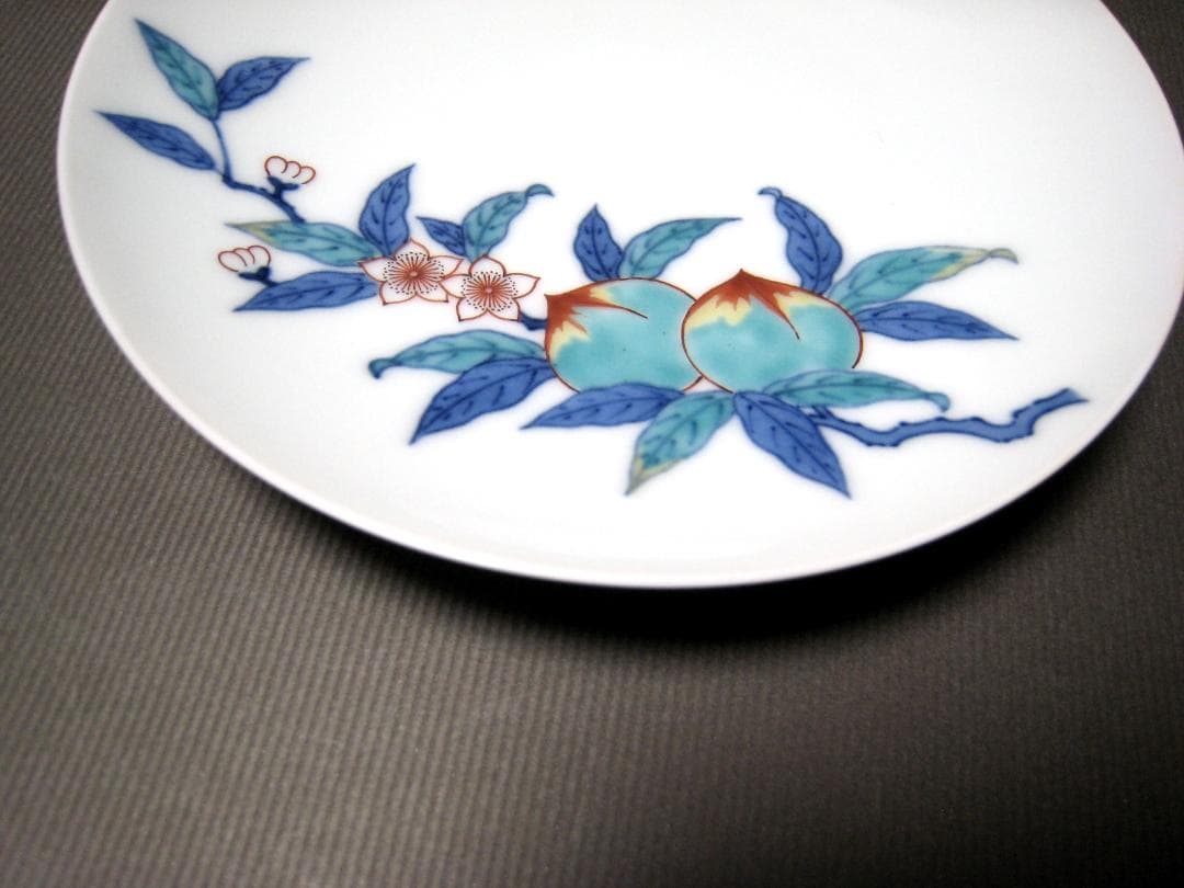 今泉今右衛門　１４代　錦桃絵碗　カップ＆ソーサー　共箱　未使用　今右衛門