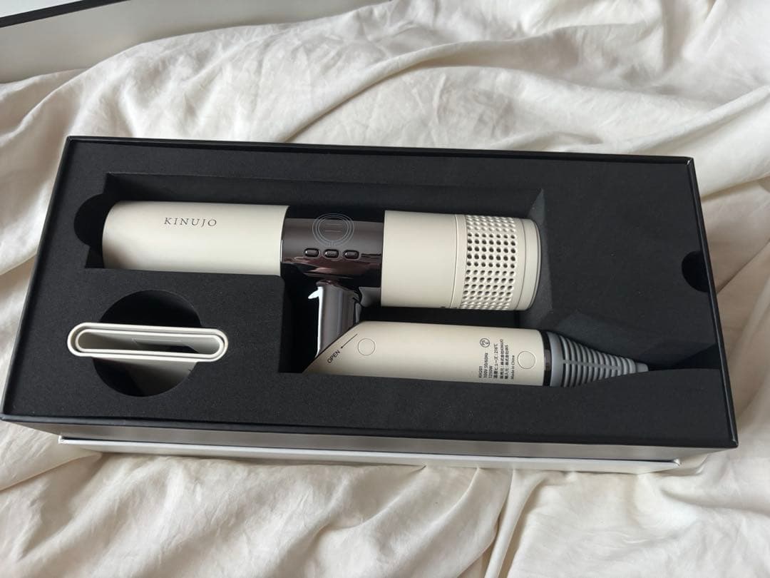 【新品】KINUJO ヘアドライヤー　KH201 ホワイト