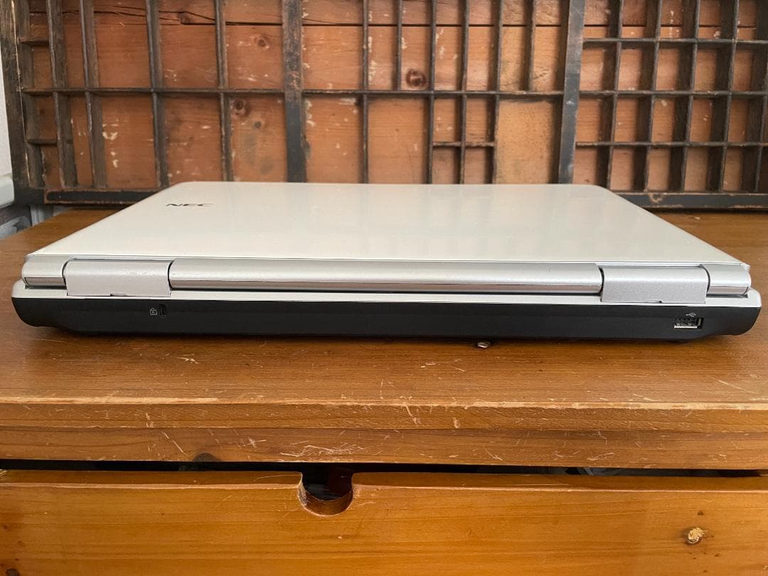 NEC LaVie PC-LL750F26W [クリスタルホワイト]