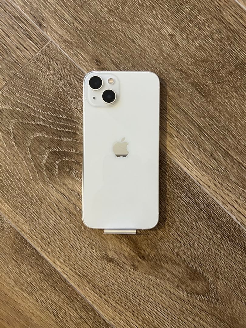 こ*ろ様 Apple iPhone 13 ホワイト 充電ケーブル付き