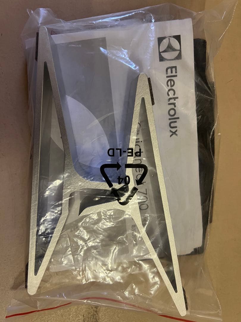 【極美品】Electrolux Quickheat 700 電気パネルヒーター