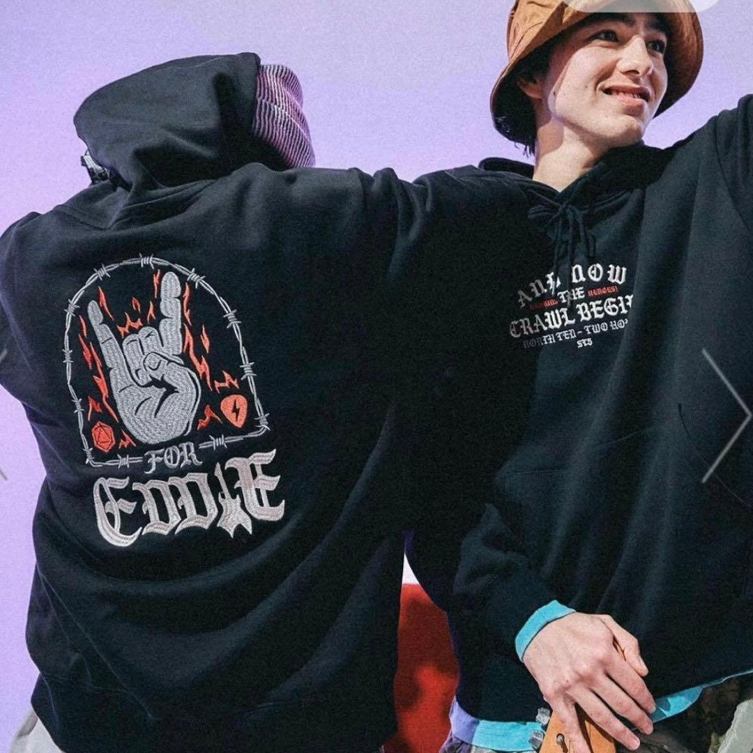 完売　STRANGER THINGS コラボグラフィックパーカー L