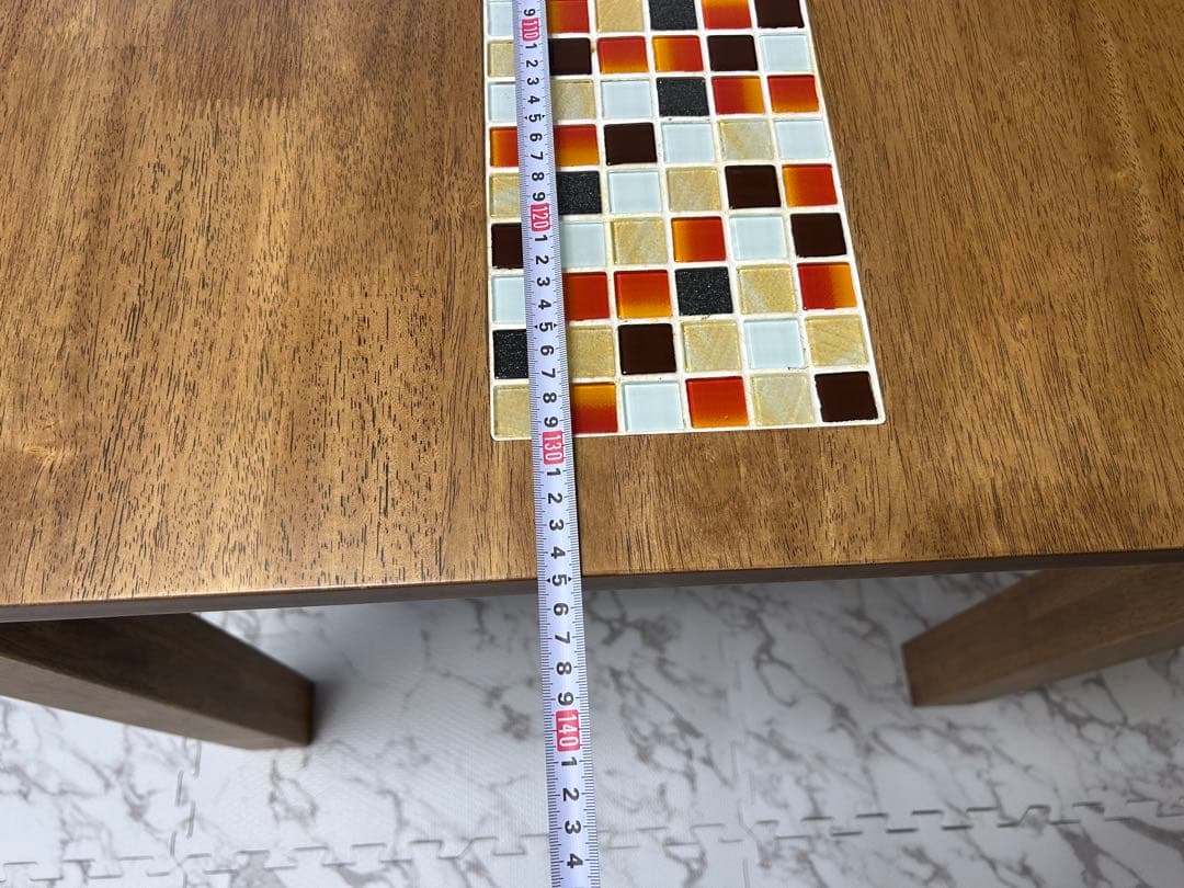 タイル付き　ダイニングテーブル　おしゃれ　4人掛け