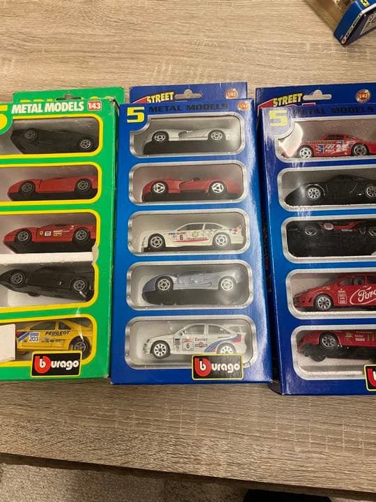 15台セット　burago ミニカー