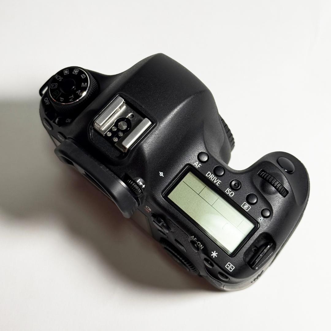 【カメラ】Canon デジタル一眼レフカメラ EOS 6D 【ボディ】