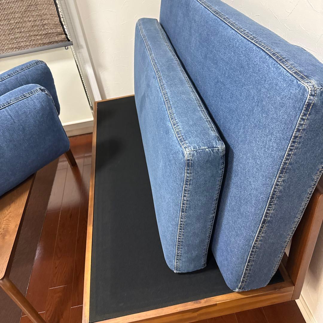 アカシア木材家具　２人掛けソファ（2点机入りません）デニム生地　直接受け渡し希望