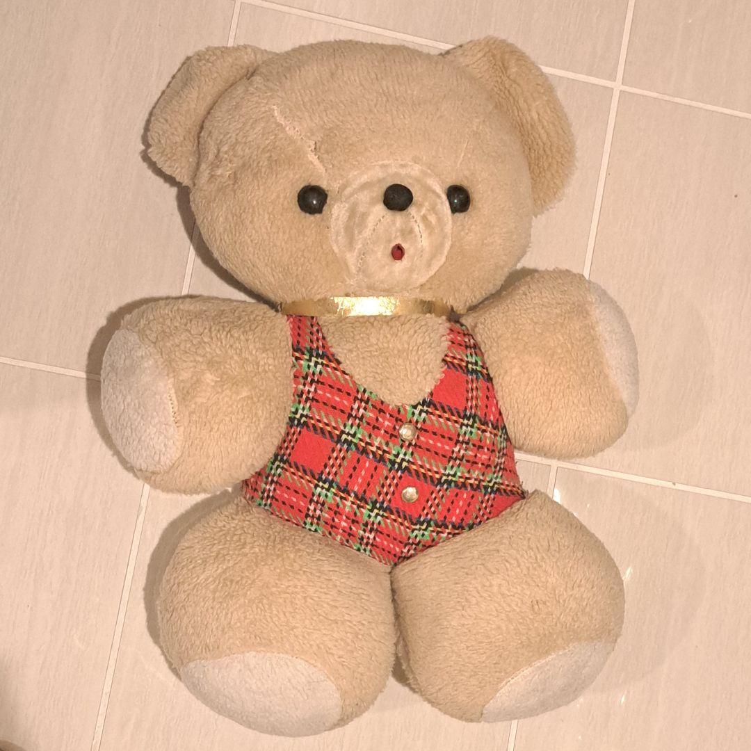 昭和レトロなベージュのチェック柄お洋服のクマ　ヴィンテージ　ビンテージ　当時物