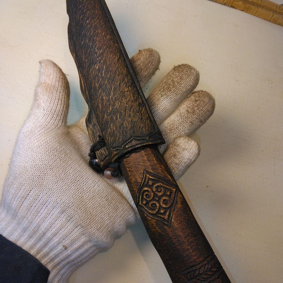 アイヌマキリ　木製彫刻　北海道。