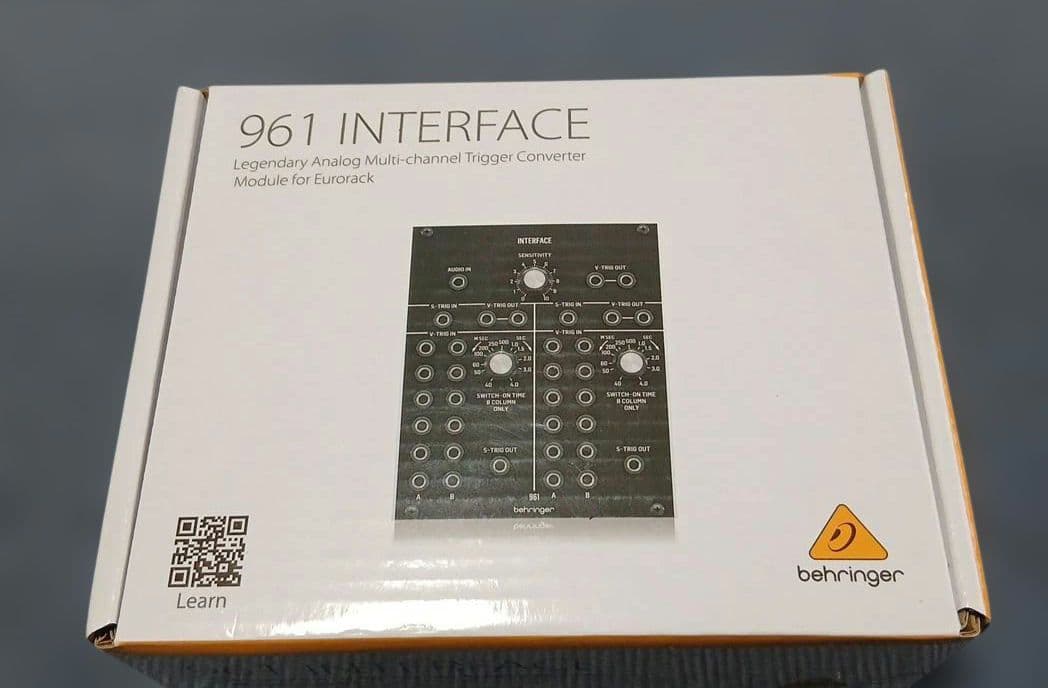 Behringer SYSTEM100用　110&961 INTERFACE