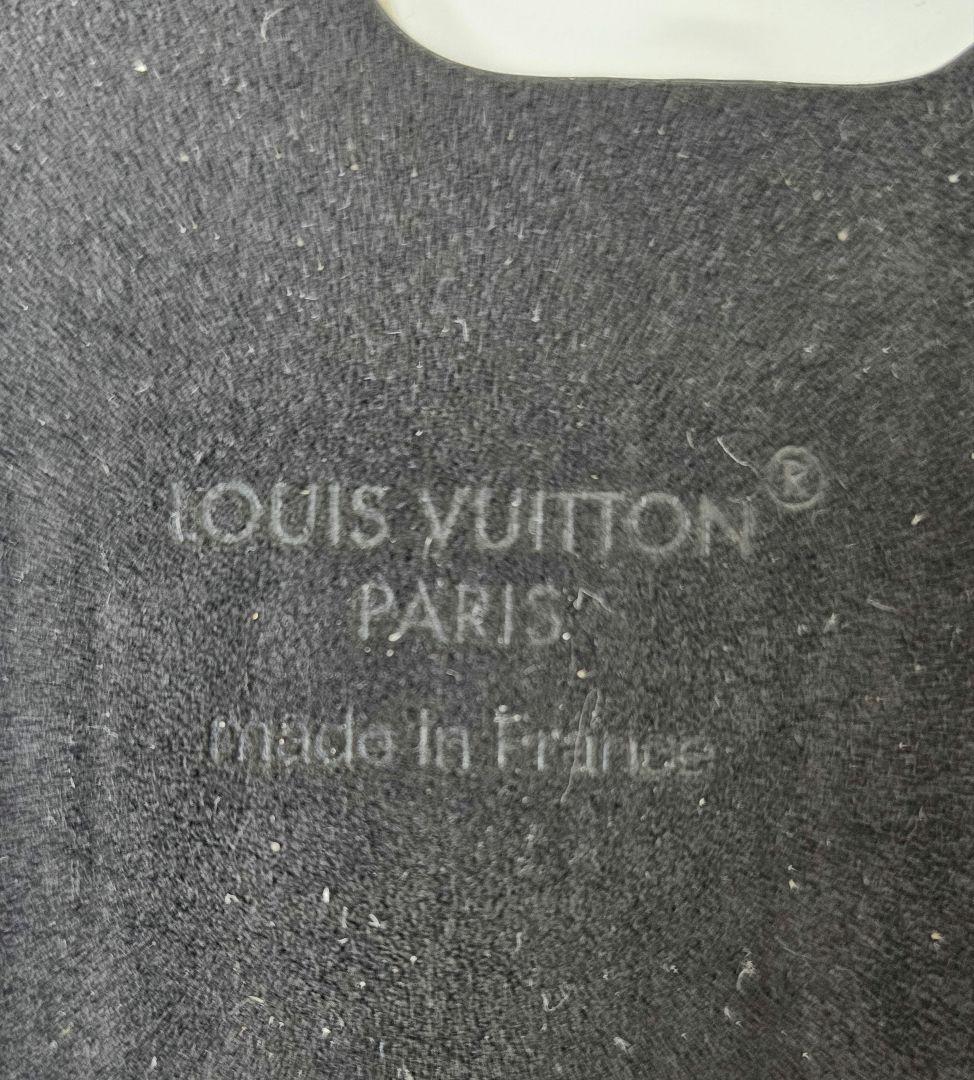 Louis Vuitton iPhone16Pro用ケース