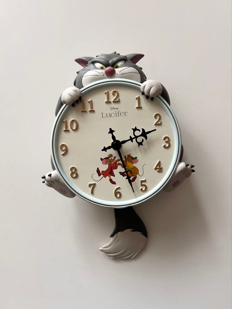 ディズニー　ディズニーストア　猫の日　ルシファー　時計