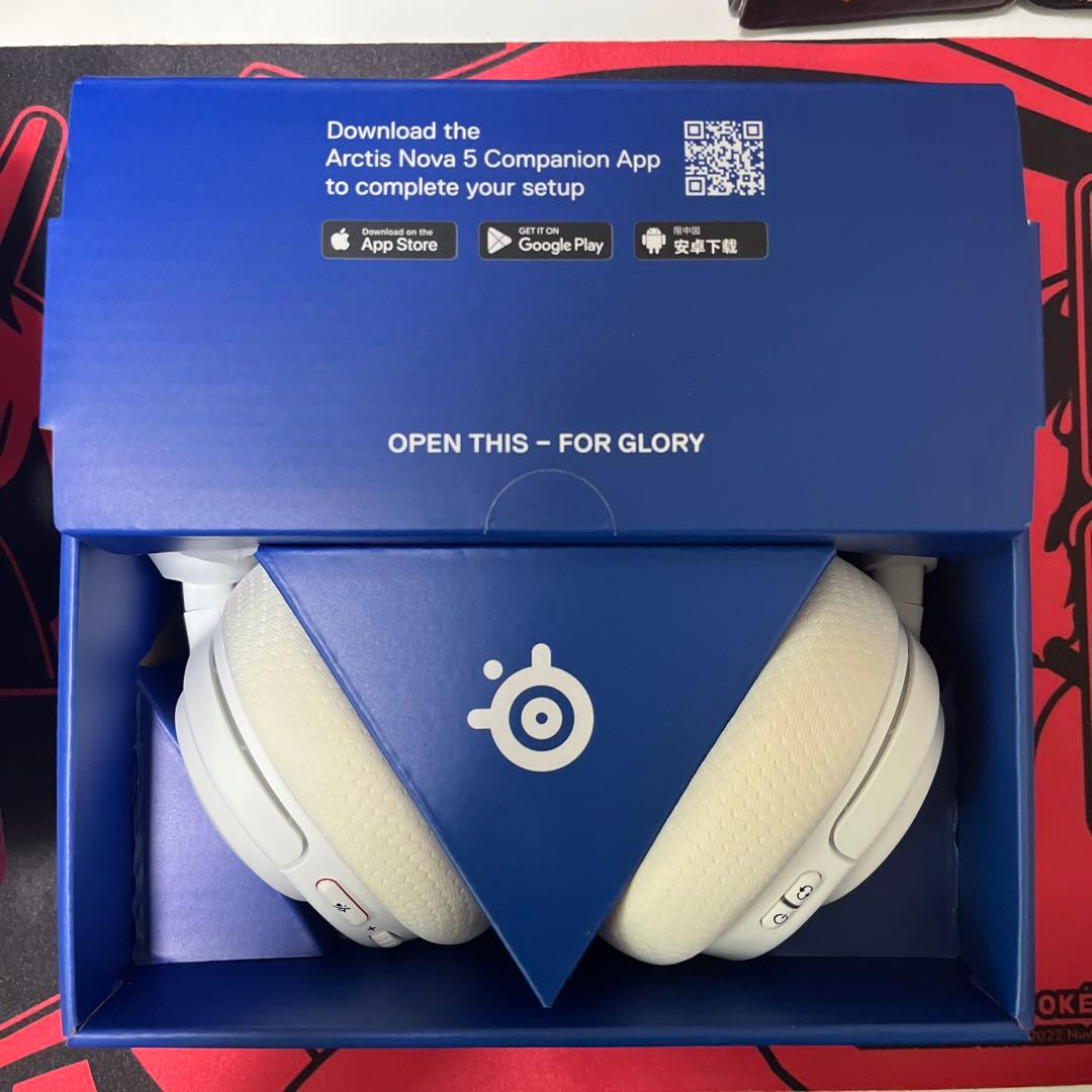SteelSeries Arctis Nova 5P Wireless ホワイト