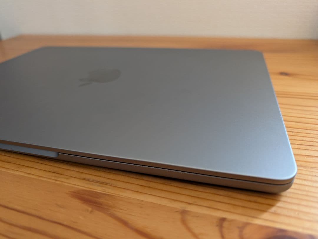 MacBook Air M2 8G 256GSSD 13インチ　バッテリー91%