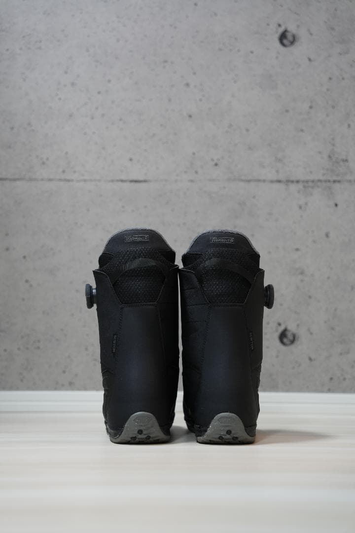 ボアシステム ブラック スノーボードブーツ