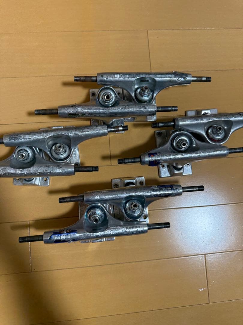 Thunder hollow light 147 ×3 venture 5.0