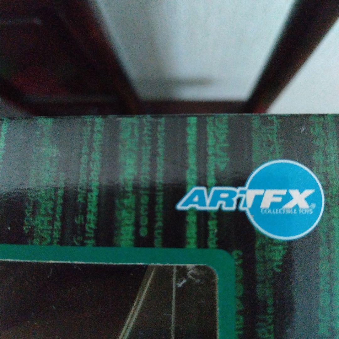 ★『マトリックス』1/6スケールフィギュア　ネオ キアヌ・リーヴス