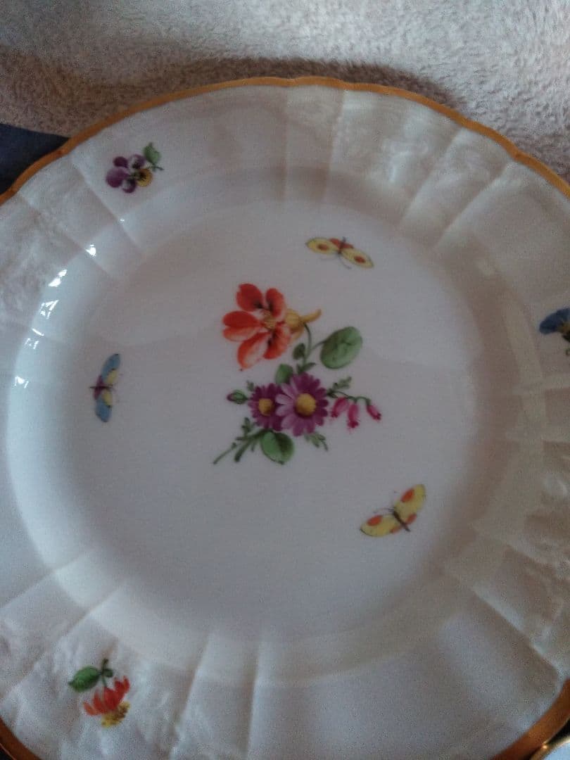 アンティーク、kpmのカップ、ソーサートリオ