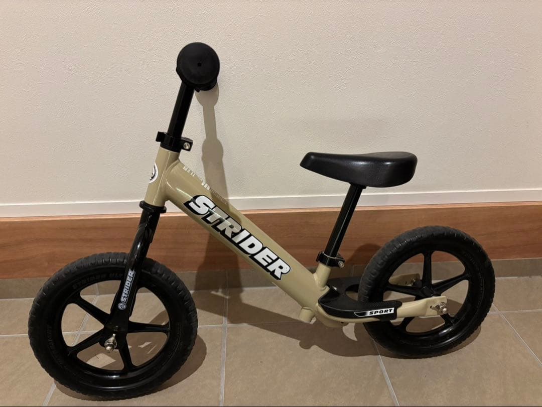 STRIDER 12インチバランスバイク スポーツモデル　サファリ