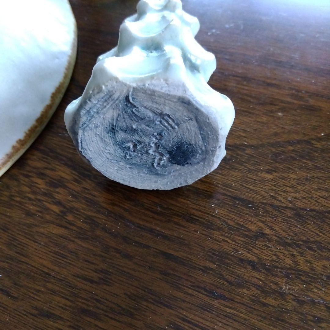 鈴木美汐さんの　ラウル7寸皿　と　モミノキペイパーウェイト