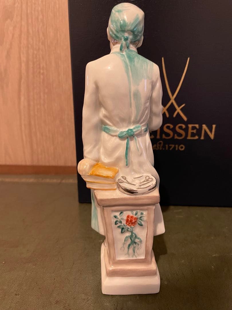 ドクター人形　外科医　マイセン人形