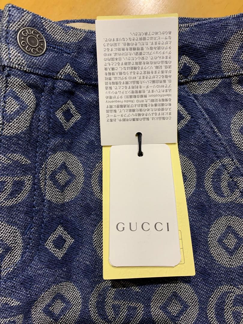 ララ‼️【新品】GUCCI デニムGGパターンスカート　140