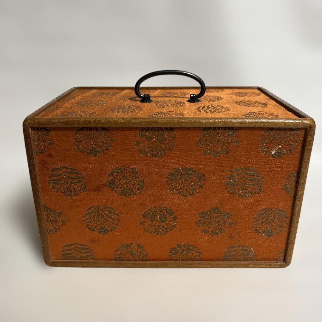 茶道具　一翠作　倹鈍蓋裂地張り　茶箱　抹茶碗つき