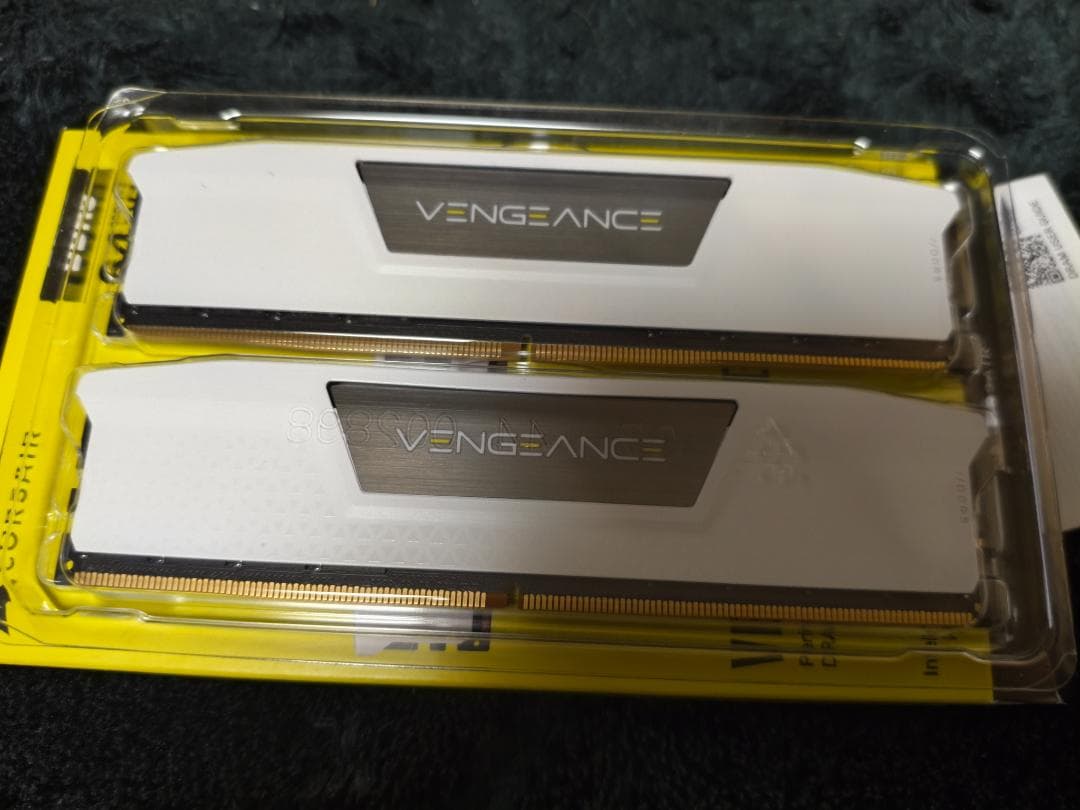 Corsair VENGEANCE DDR5 64GB 5600MHz ホワイト