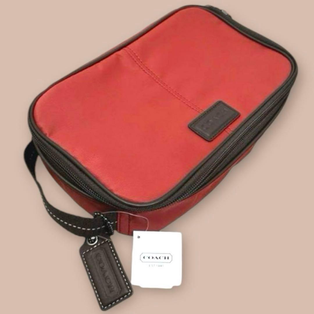【COACH】コーチ　トラベルポーチ　コスメポーチ　化粧ポーチ　旅行　収納　新品